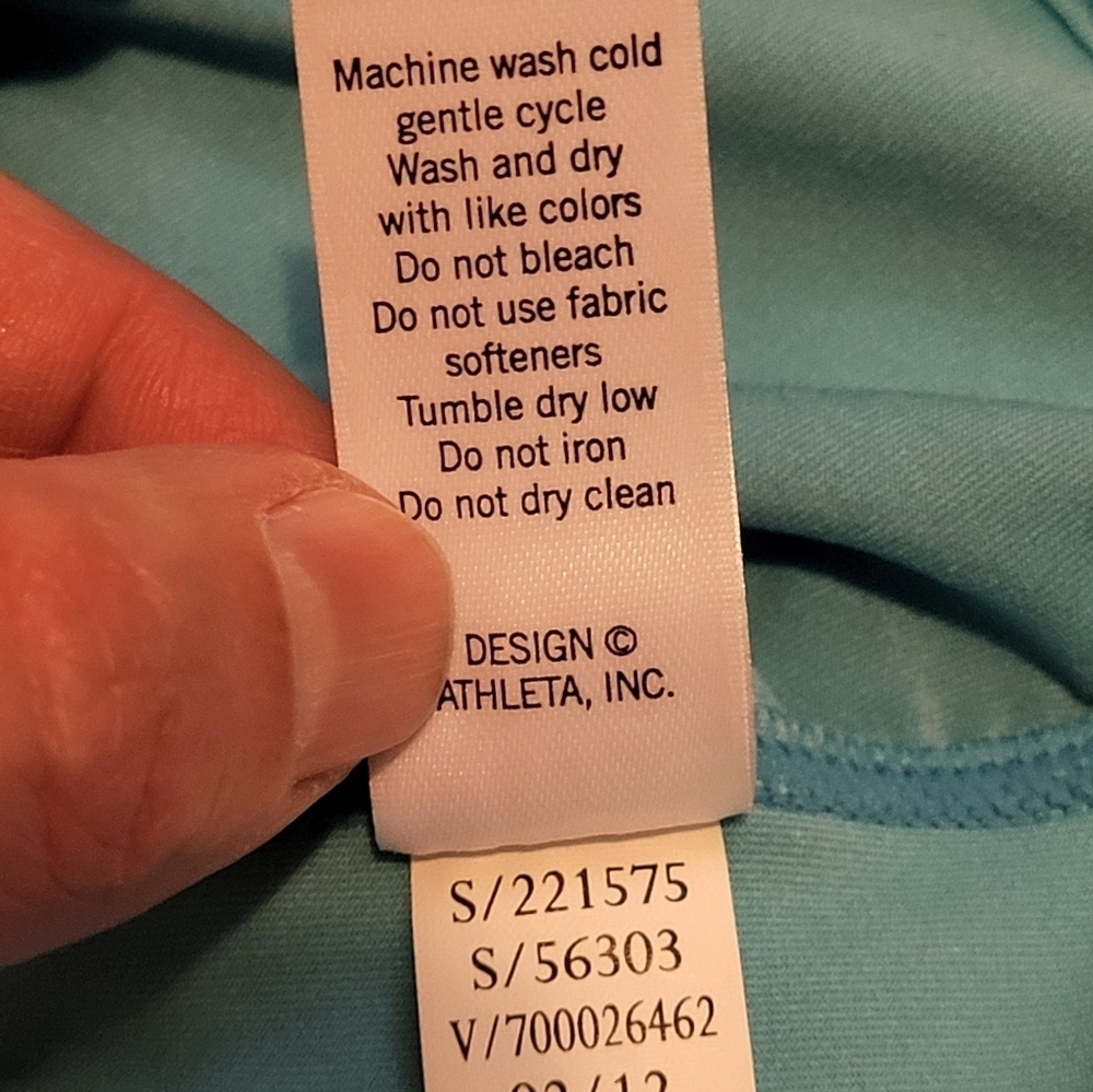 Athleta cap sleeves size medium small  pocket in the back teal color - Picture 10 of 11